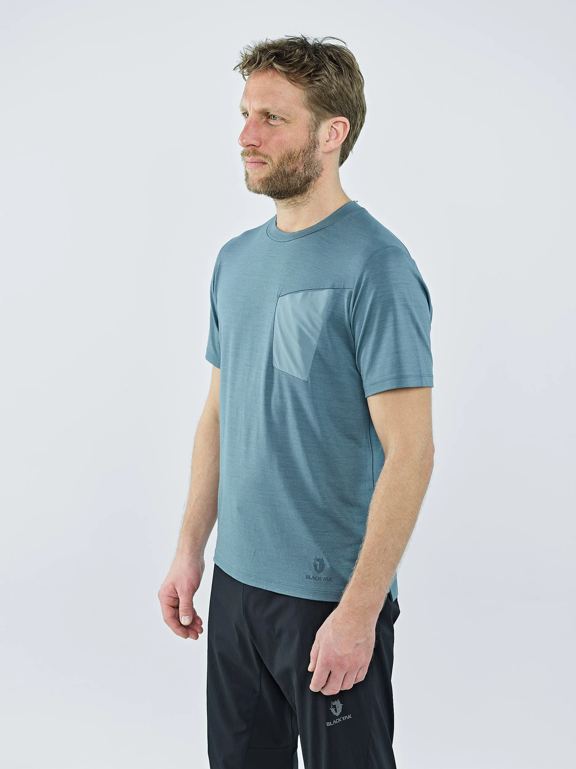HERREN MEWATI CHEST POCKET T-SHIRT