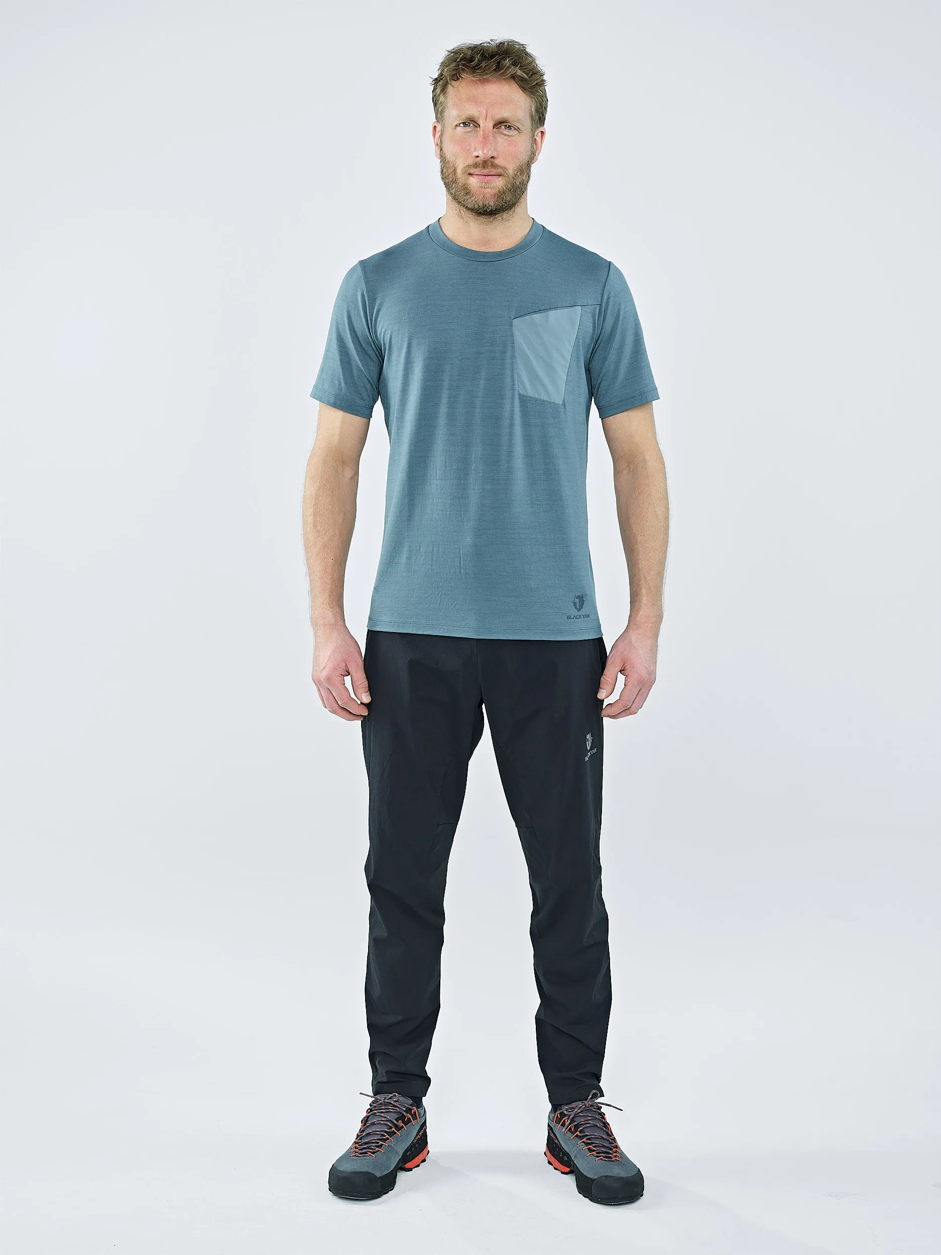 HERREN MEWATI CHEST POCKET T-SHIRT