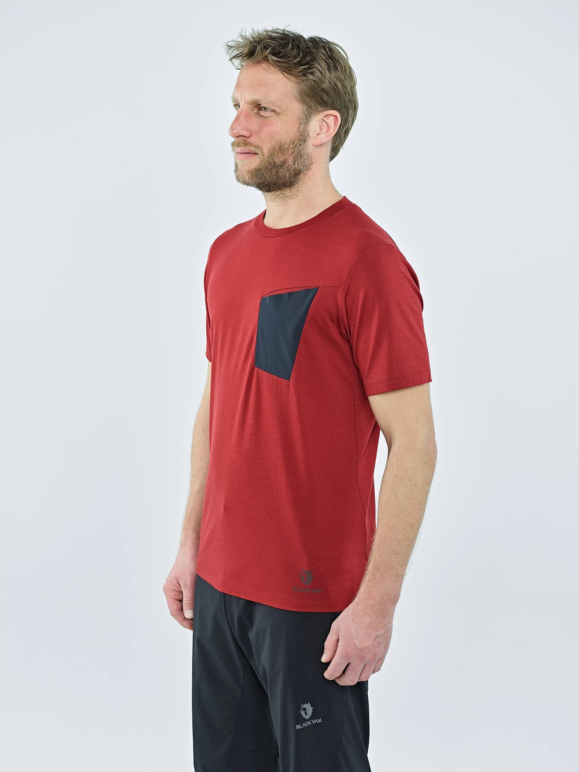 HERREN MEWATI CHEST POCKET T-SHIRT