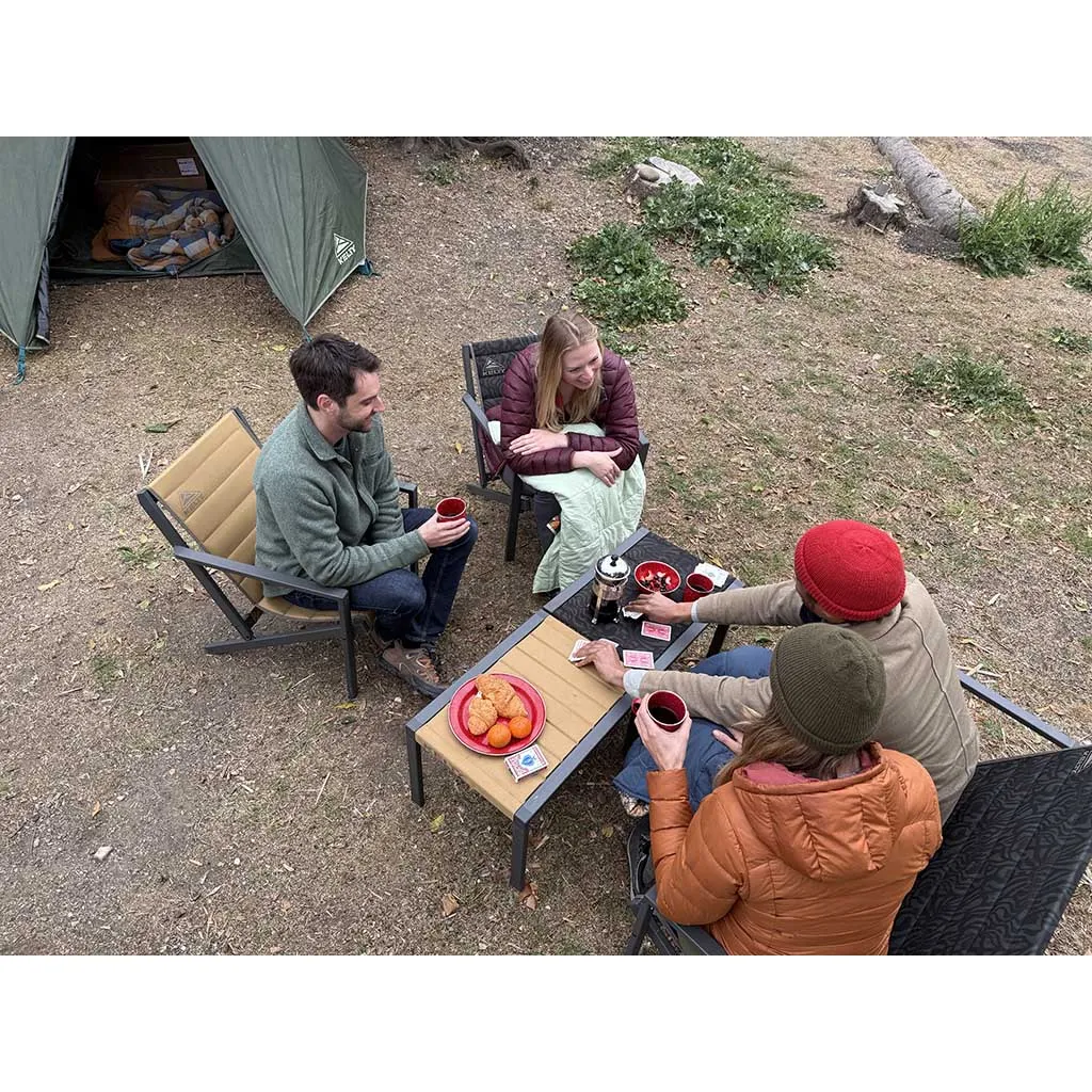 Rad-Arondack Table